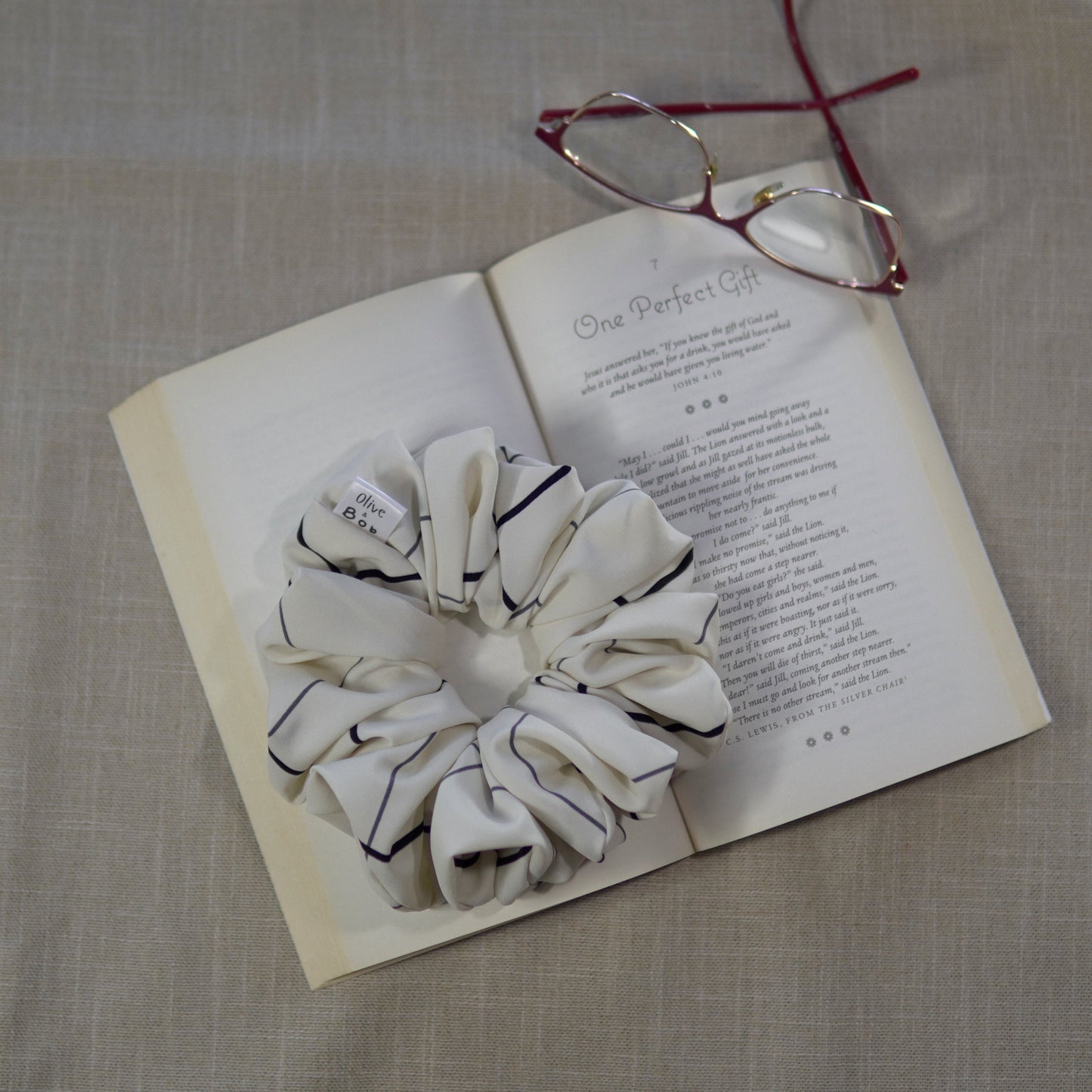 The Hamptons Author Scrunchie