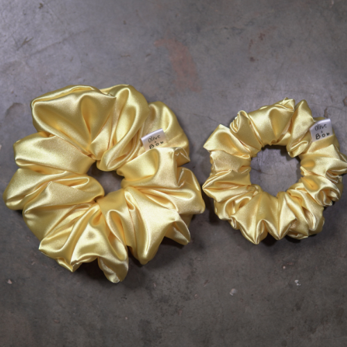 Buttercup Satin Scrunchie – Regular Size