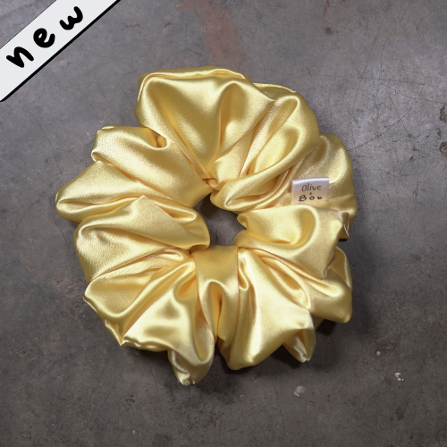 Buttercup Satin Scrunchie – Regular Size